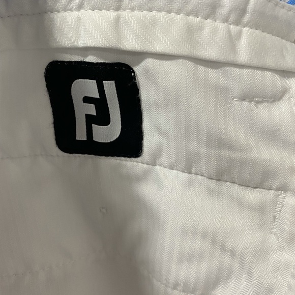 FJ Mens Shorts. Size 38. White - Picture 2 of 8